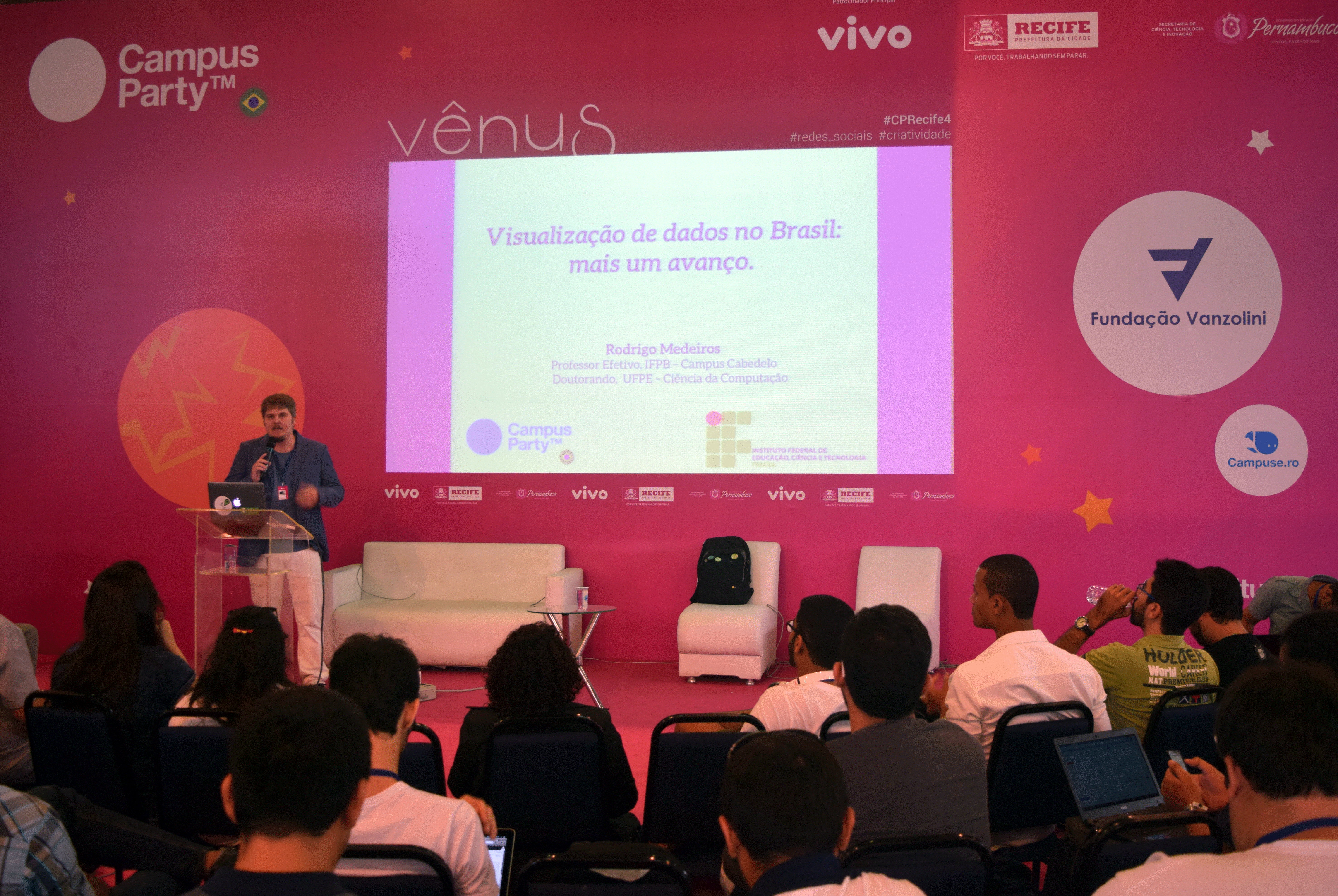 Capa do post Visualização de dados na Campus Party Brasil